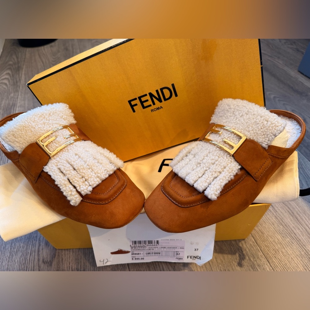 New! Fendi Baguette Shearling FF Slide! Full Set, 37